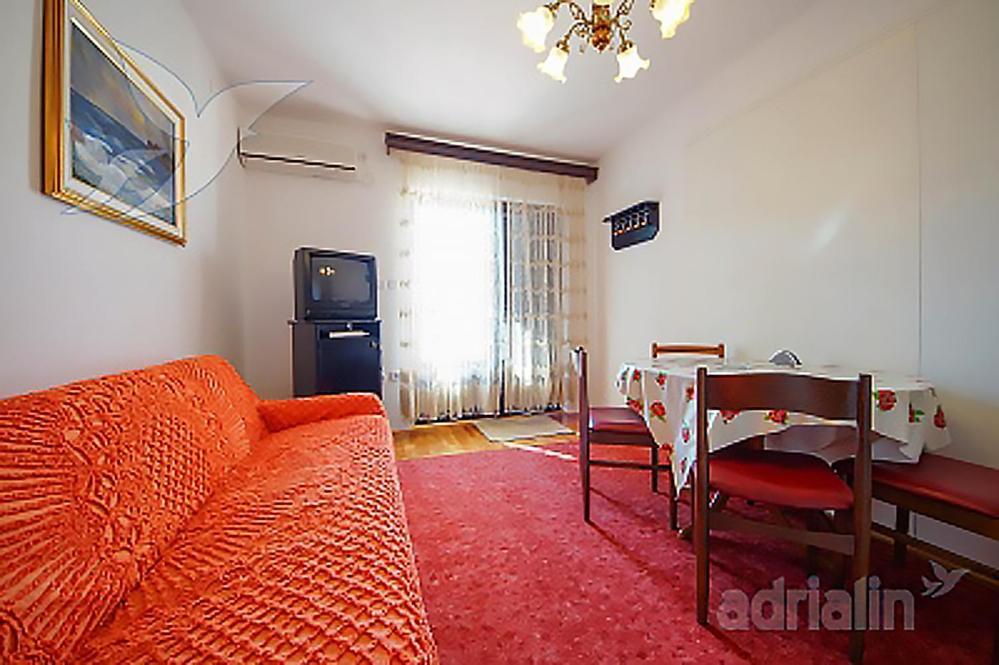 Simper Apartment Dramalj Exterior photo